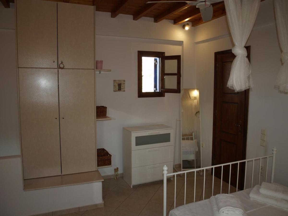 Ornos Seaside Blue Villas Екстер'єр фото